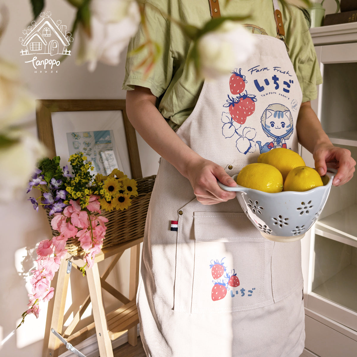 Canvas Apron - Farm Fresh Strawberries – Tanpopo House